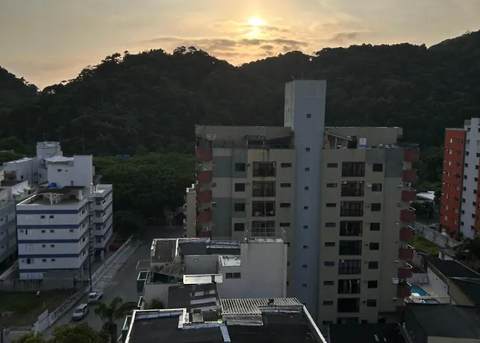 Cobertura Com Vista Para O Mar Em Guaruja
